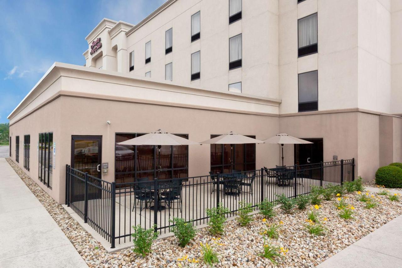 Hampton Inn & Suites Grove City Exterior photo