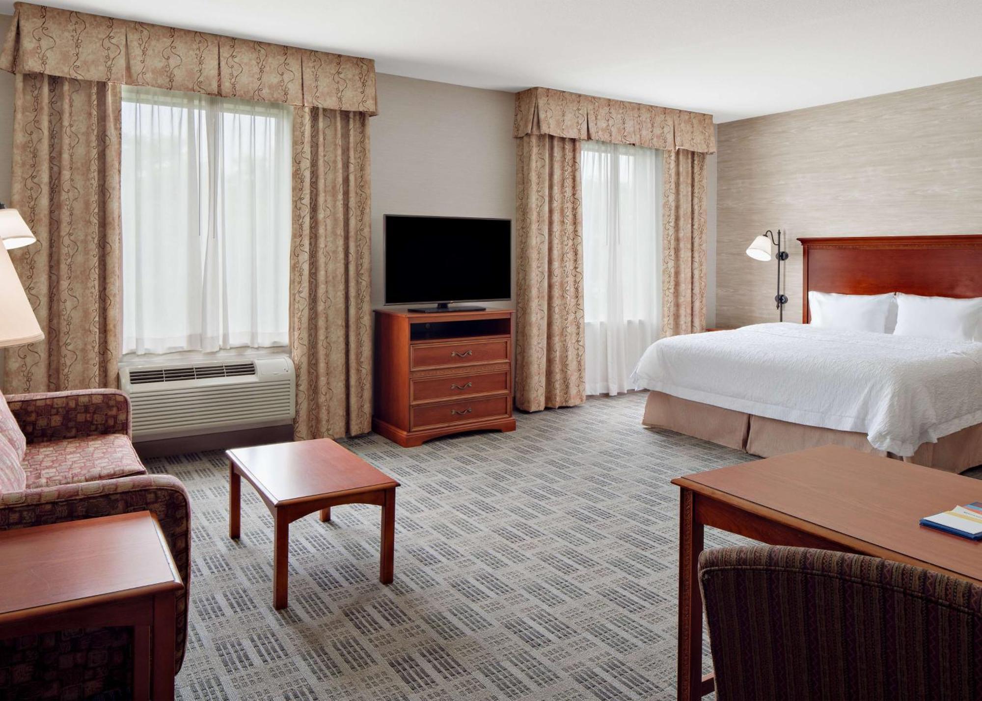Hampton Inn & Suites Grove City Exterior photo