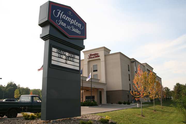 Hampton Inn & Suites Grove City Exterior photo